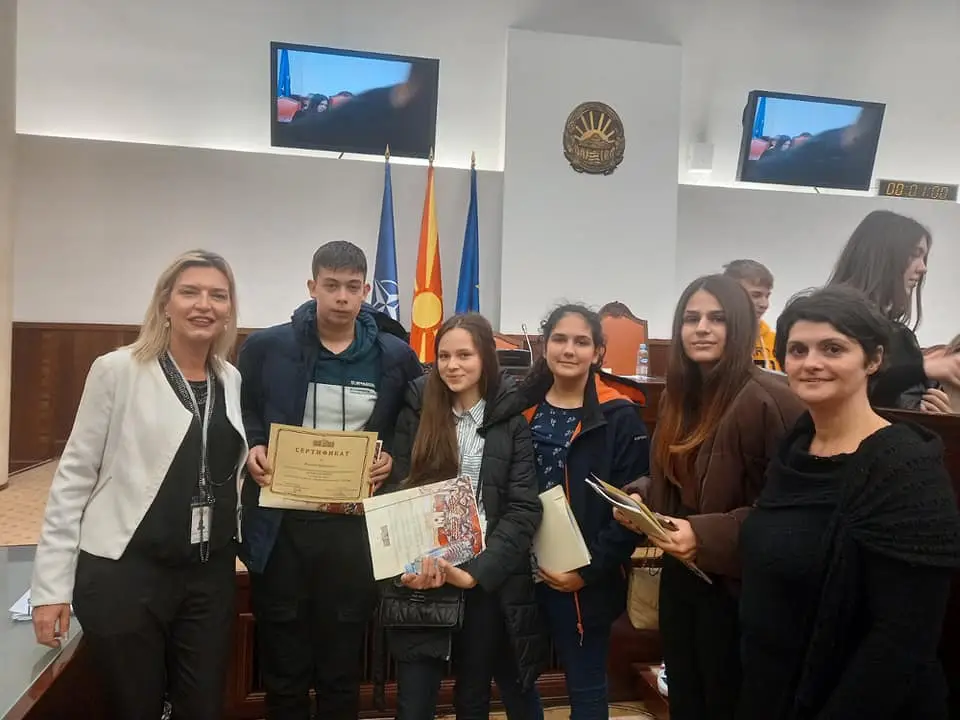 Учество на Детски Парламент