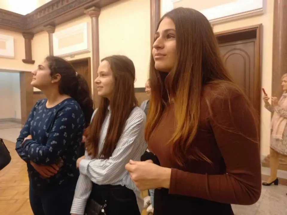 Учество на Детски Парламент