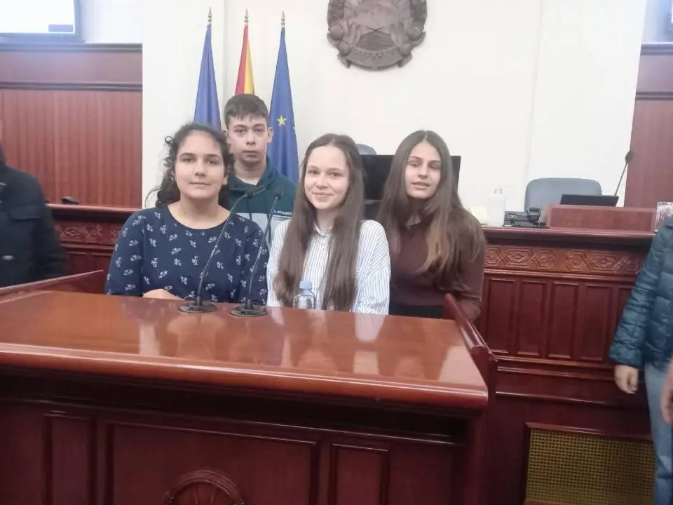Учество на Детски Парламент