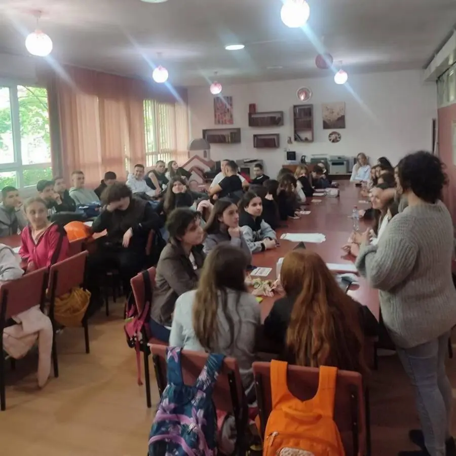 Sostanok na uchenichka zaednica 1