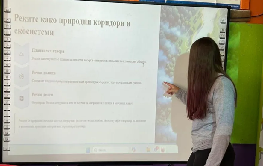 Учениците го одбележаа Денот на реките — 28 септември Учениците го одбележаа Денот на реките — 28 септември 07-10-2025 - слика 4